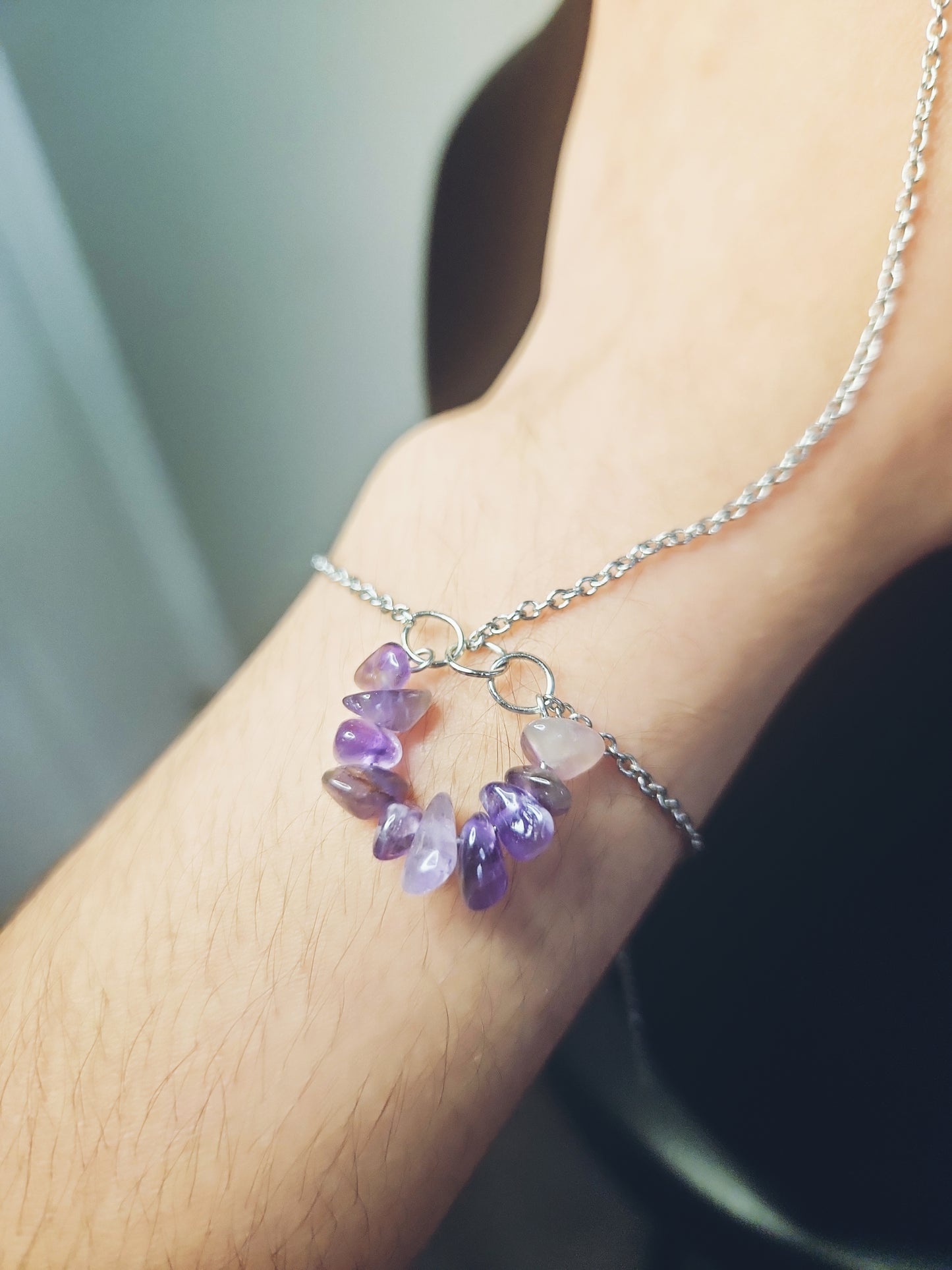 anillo con cadena