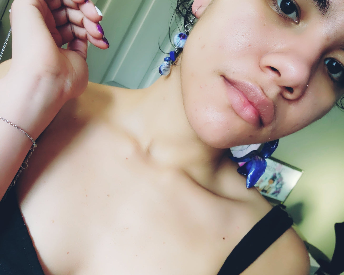 Aretes azules de orquidea