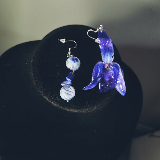 Aretes azules de orquidea